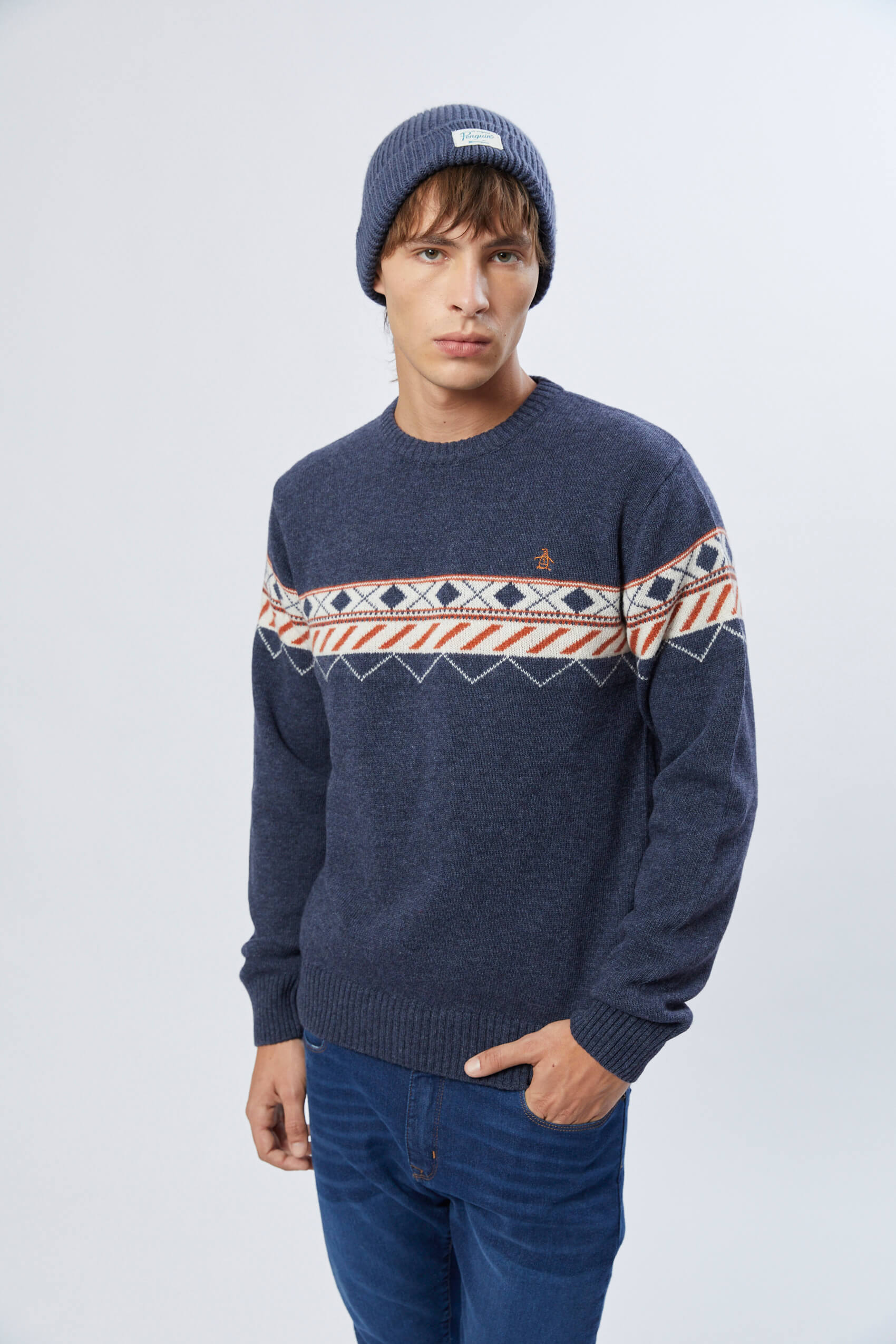 penguin_peanueax-pattern-sweater_39-11-2023__picture-36423
