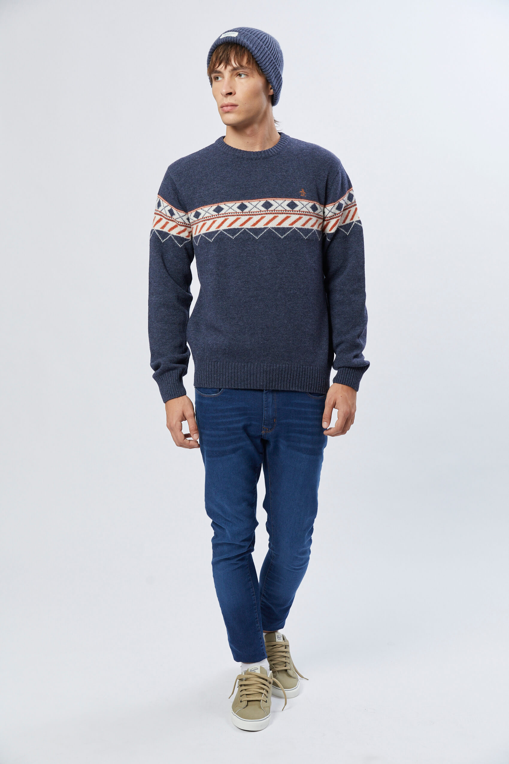 penguin_peanueax-pattern-sweater_39-11-2023__picture-36424