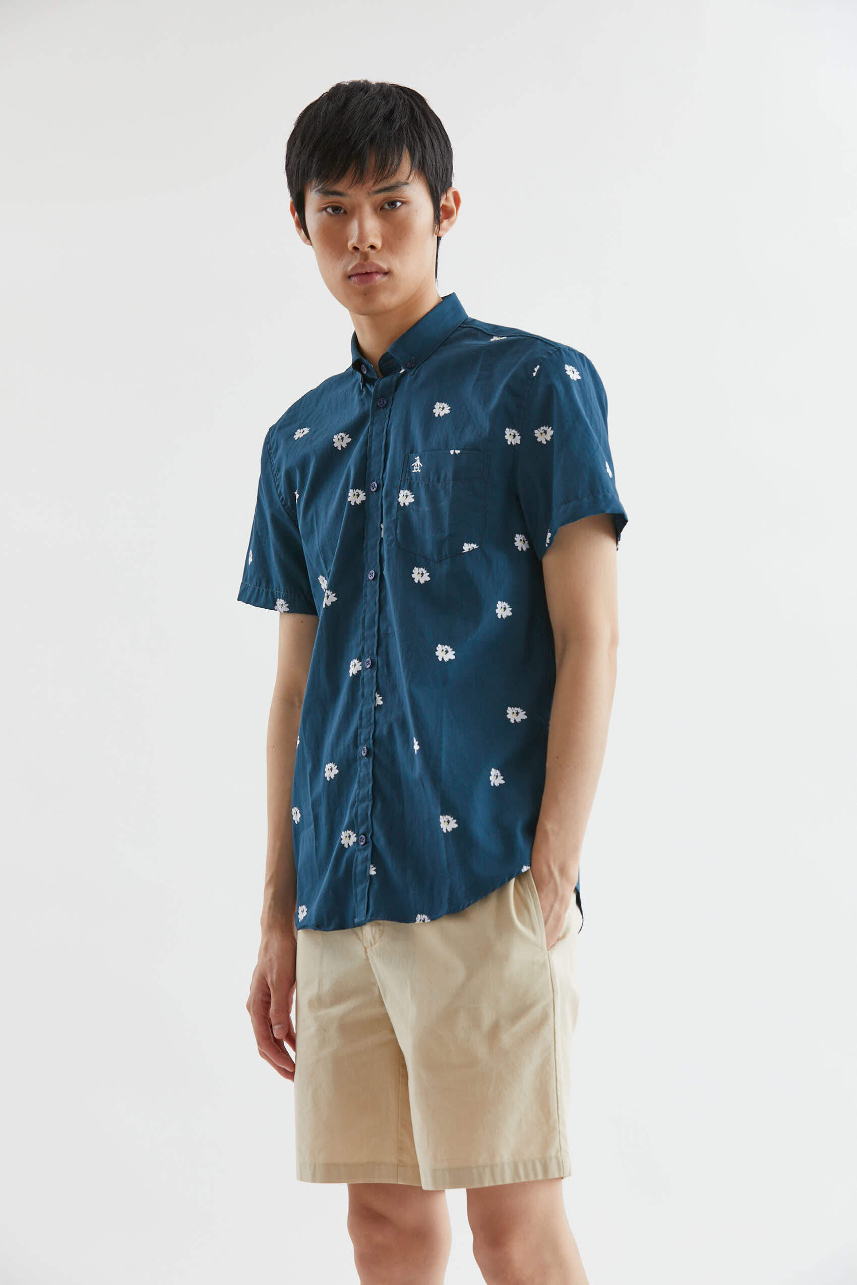 penguin_ss-daisy-print-shirt_41-24-2023__picture-40239