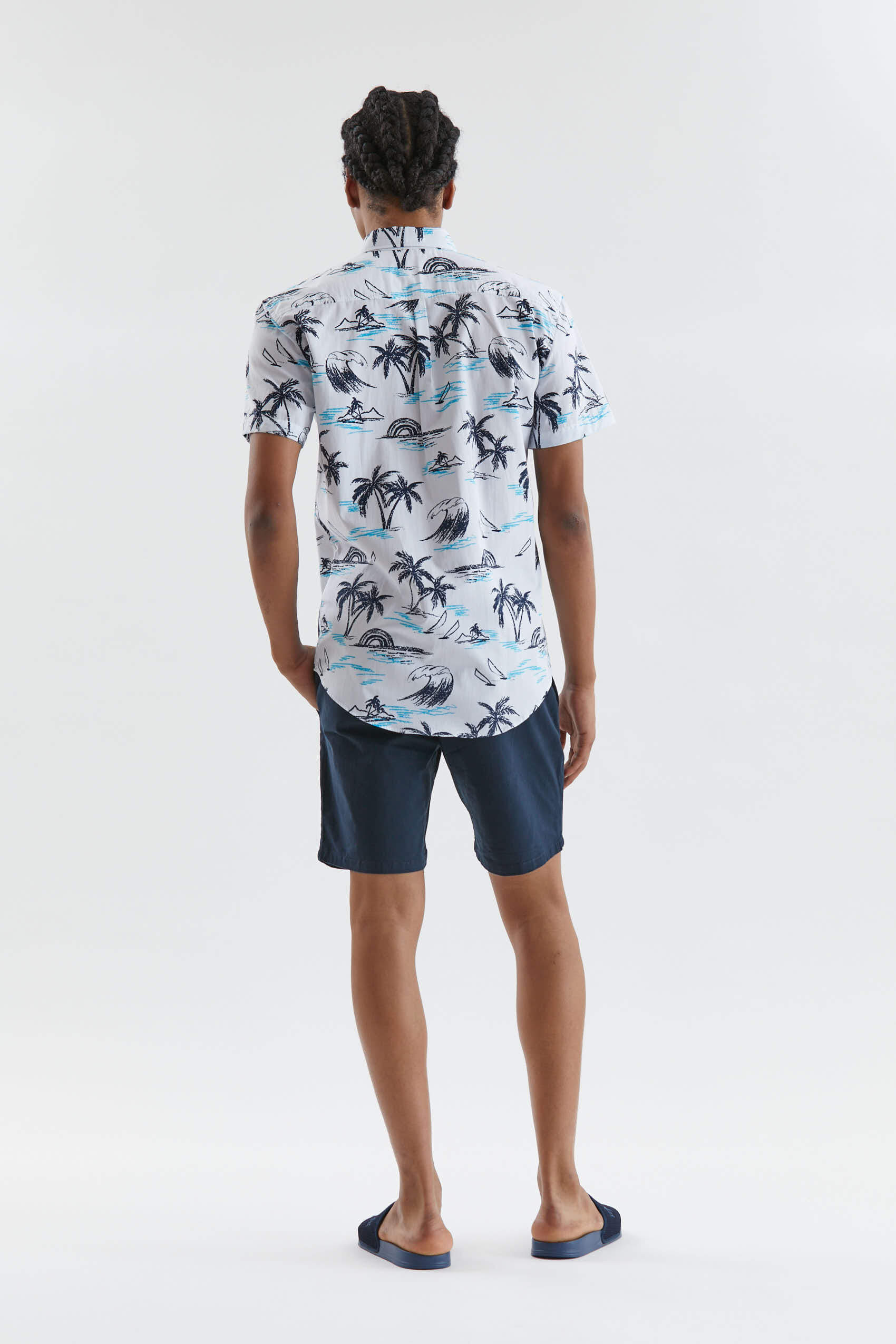 penguin_ss-palms-print-shirt_41-24-2023__picture-40316