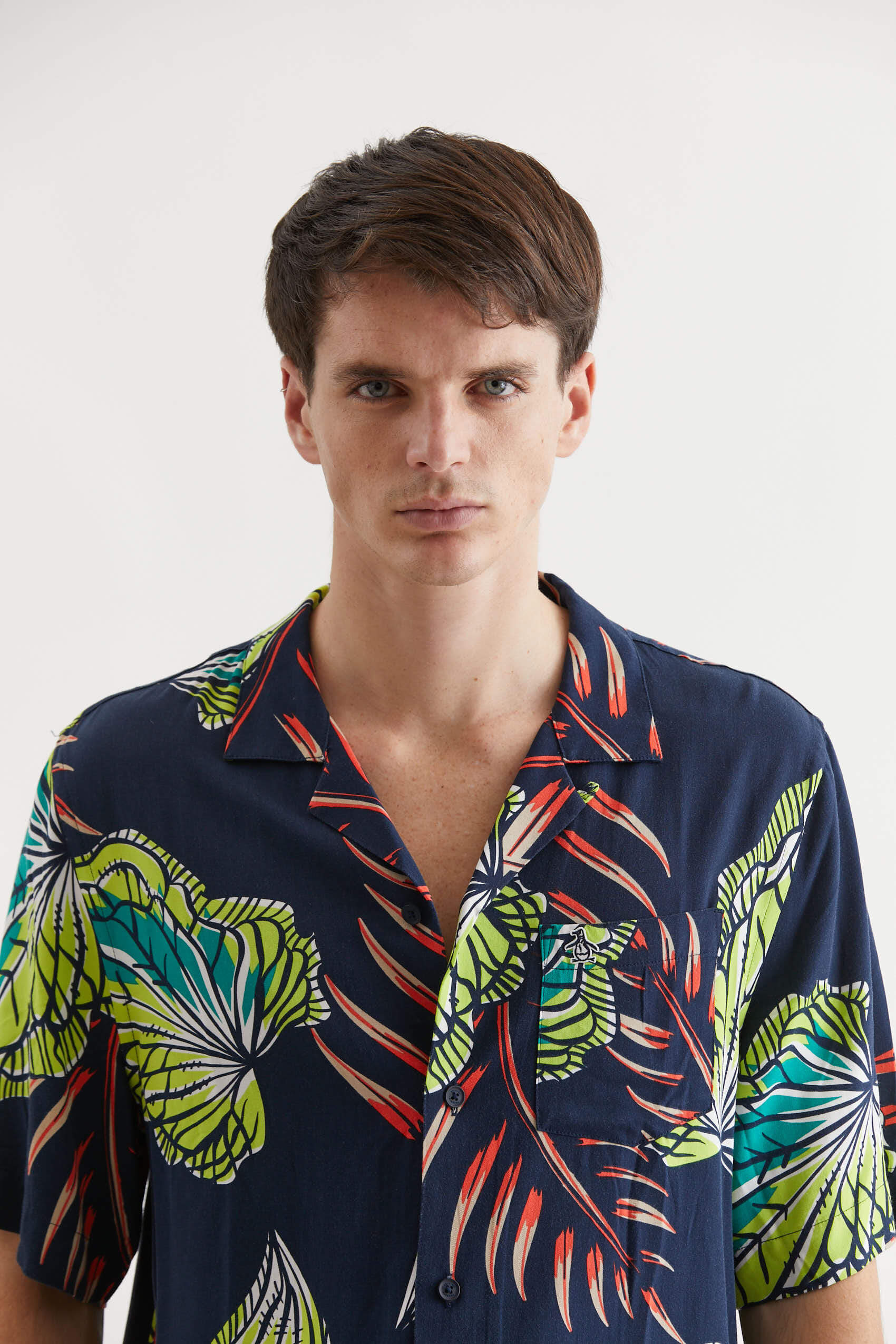 penguin_ss-tropical-print-shirt_07-22-2024__picture-40330