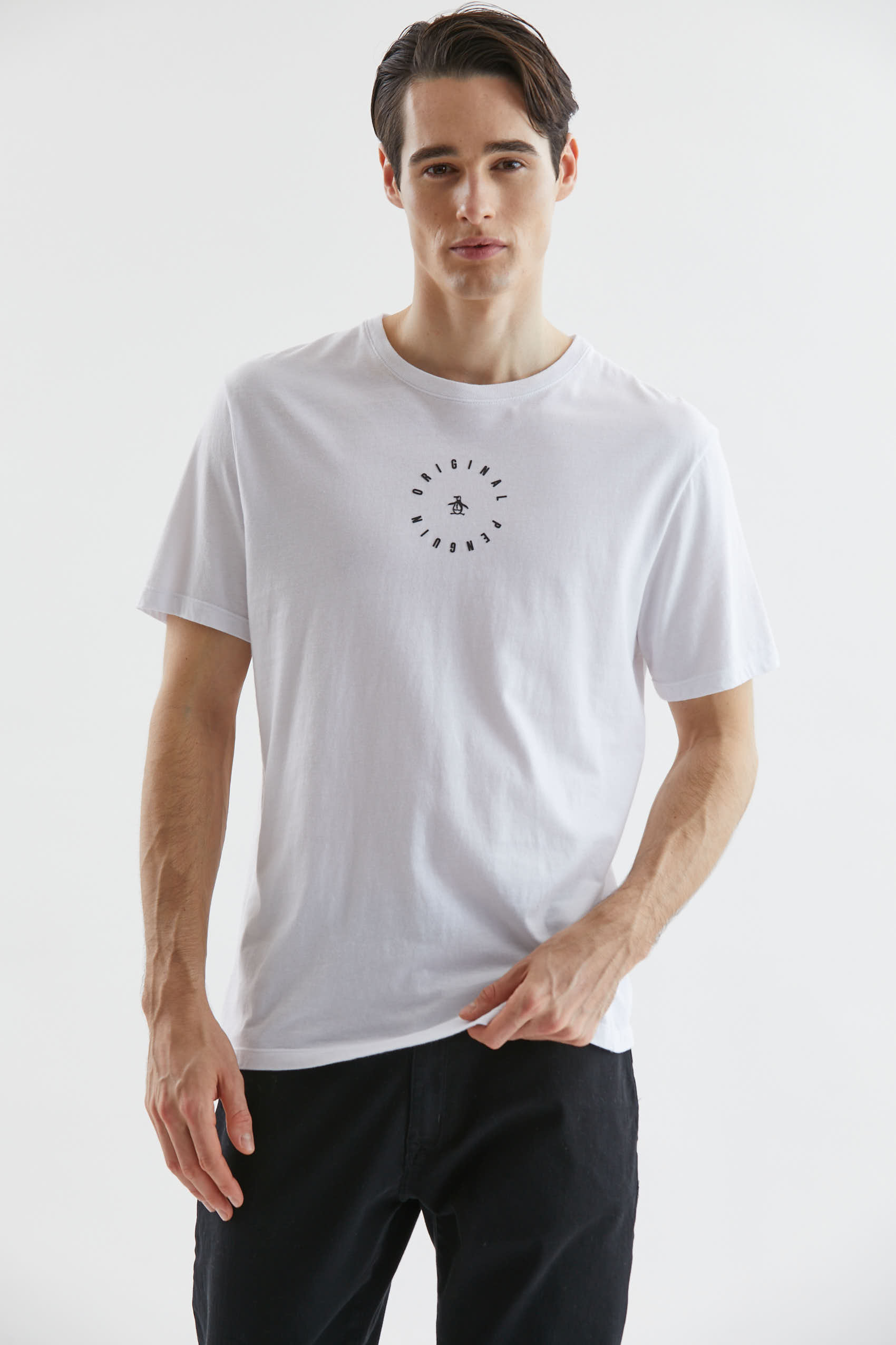 penguin_ss-round-logo-tee_14-24-2023__picture-41053