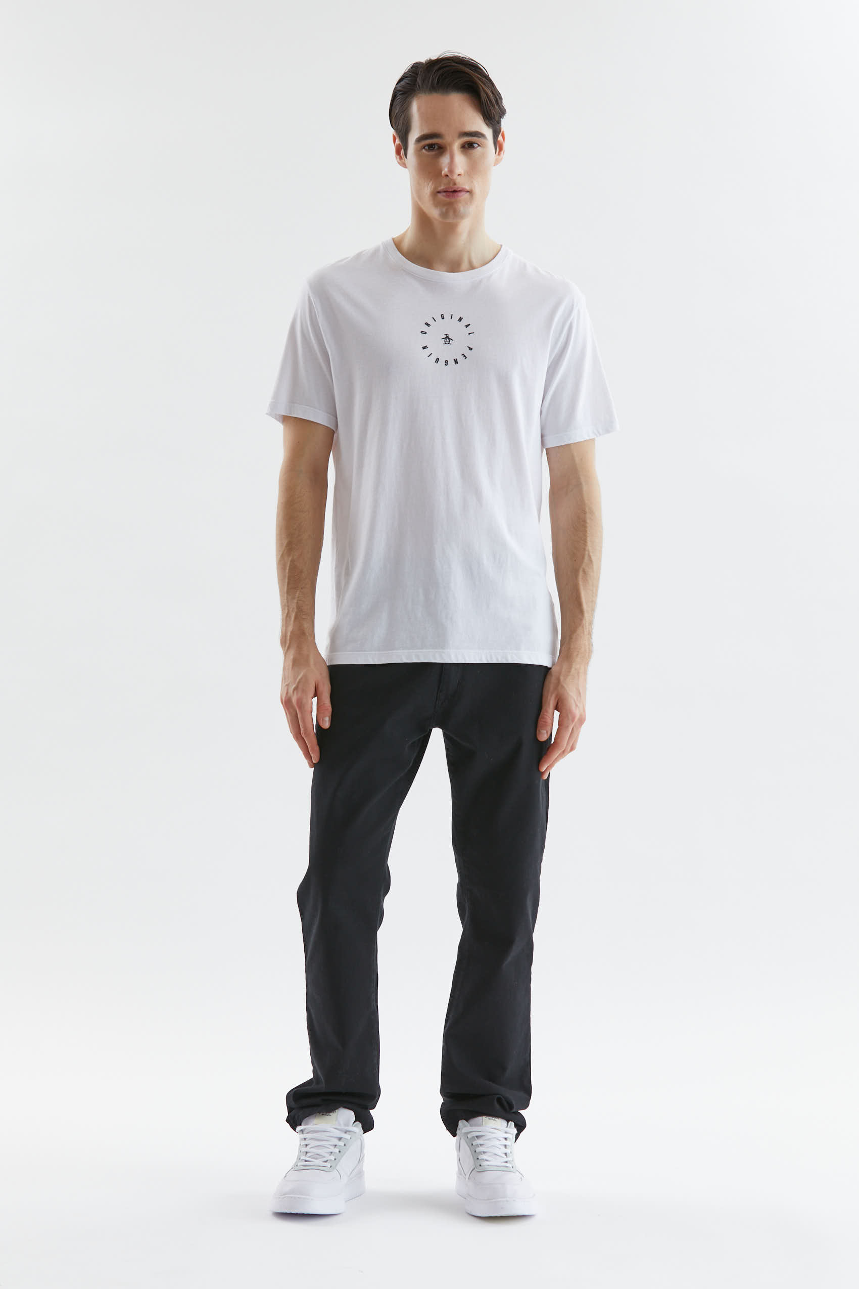 penguin_ss-round-logo-tee_14-24-2023__picture-41054