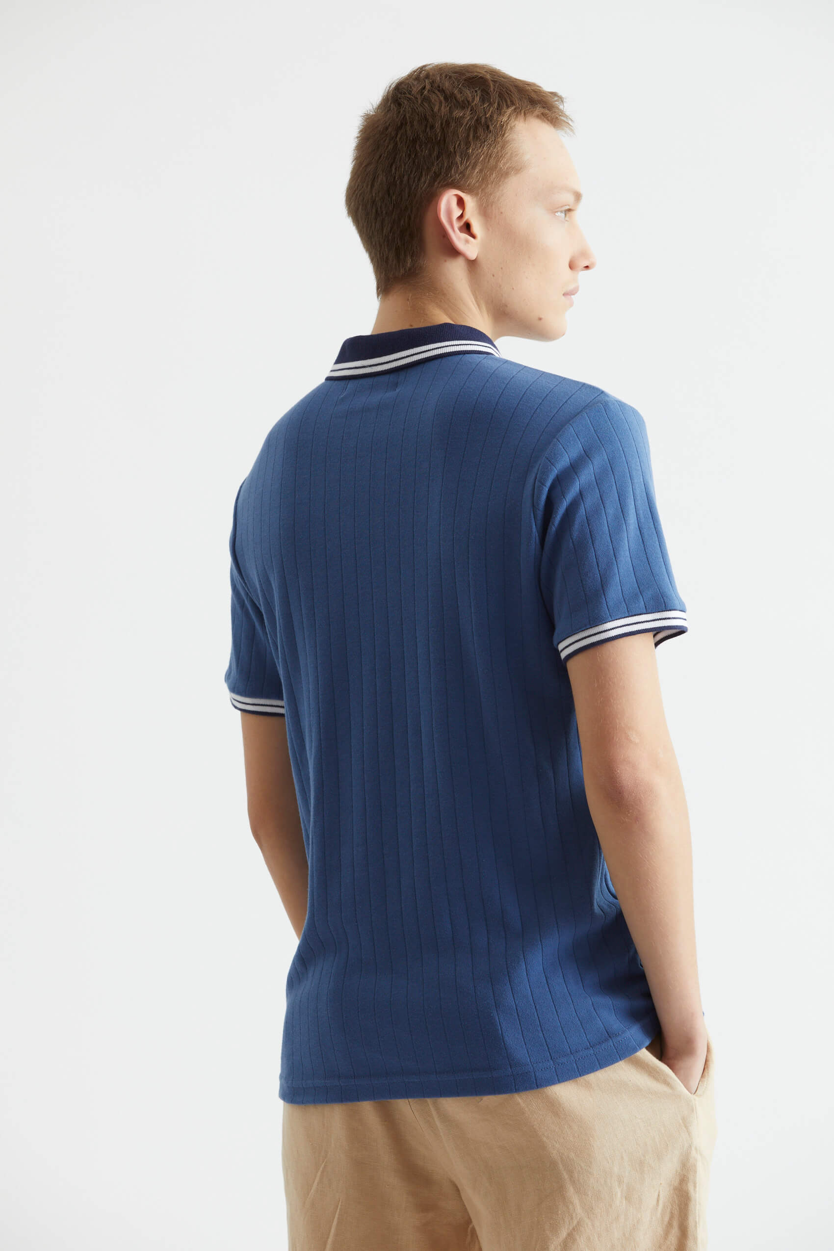 penguin_ss-contrast-zip-retro-polo_39-24-2023__picture-42315