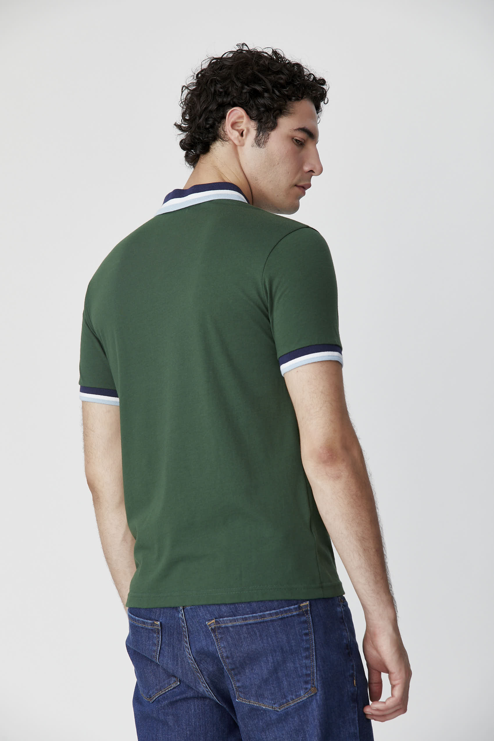 Polos Basicas