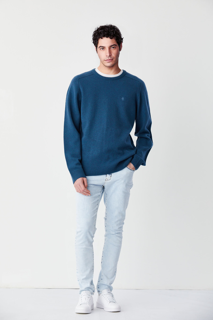 Solid Lambswool Crew