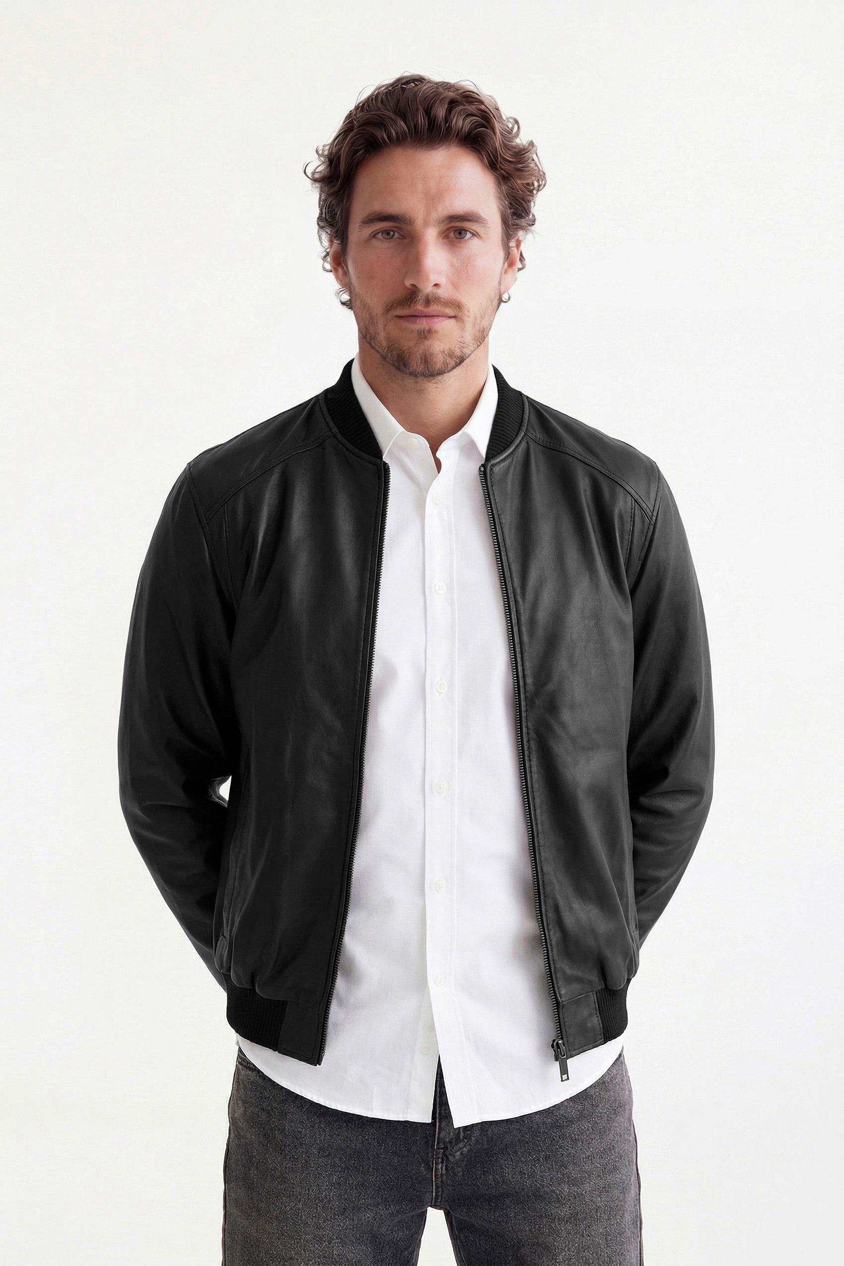 Campera de cuero negra